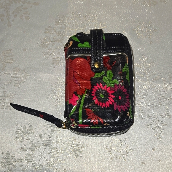 Sakroots Ella Smartphone Sling - Picture 2 of 6